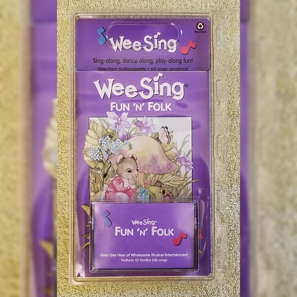 Wee Sing Fun 'N' Folk Cassette Tape & Book - Picture 1 of 2